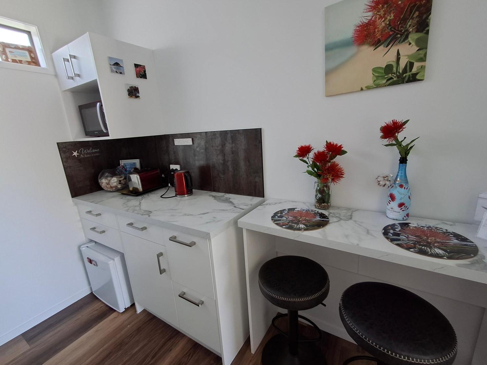 Papamoa Beach, Pohutukawa Deluxe Studio, On Hugoway Kültér fotó