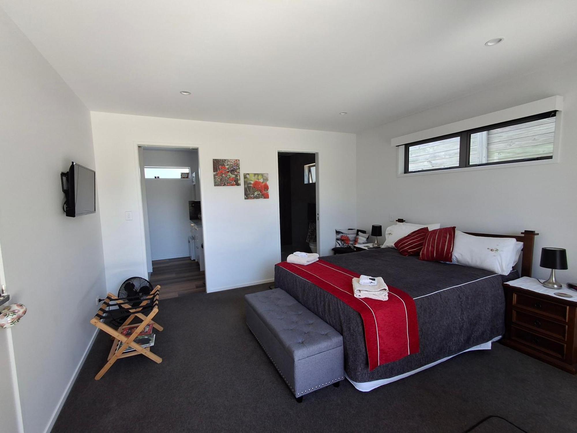 Papamoa Beach, Pohutukawa Deluxe Studio, On Hugoway Kültér fotó