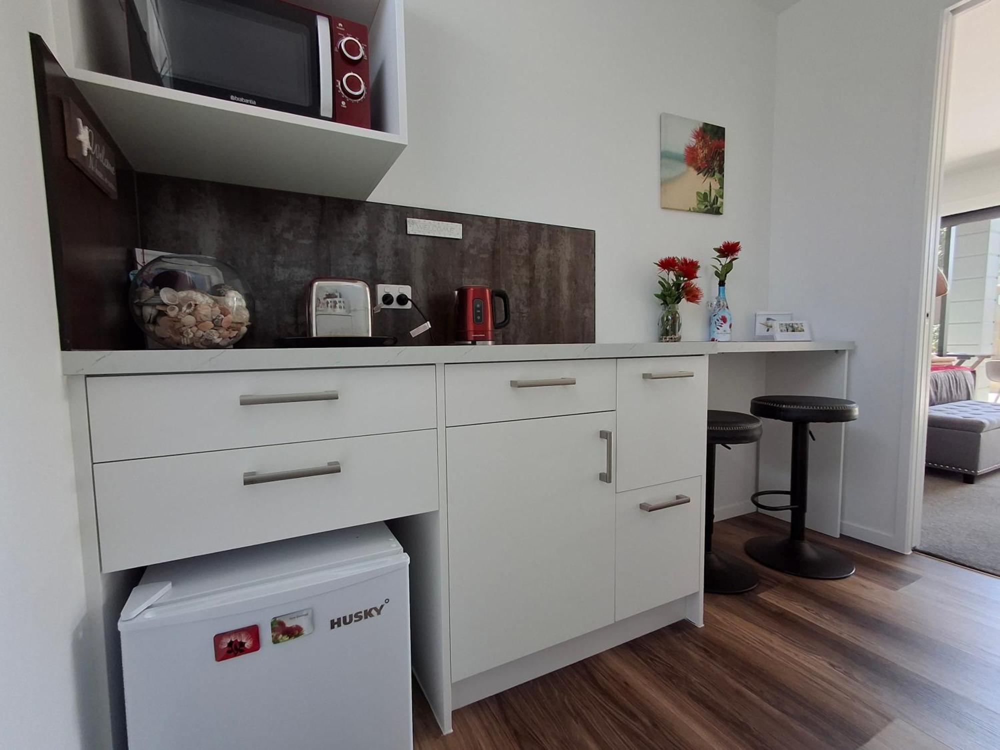 Papamoa Beach, Pohutukawa Deluxe Studio, On Hugoway Kültér fotó